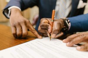 Opportunity_110_-_Article_35781_-_pexels-rodnae-productions-7841499_2_signers