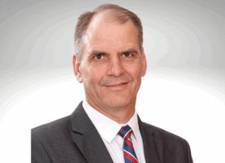 Bertie Nel, Momentum Head of Financial Planning and Advice