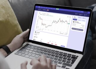 Considerations for retail and institutional investors when incorporating hedge funds into investment portfolios